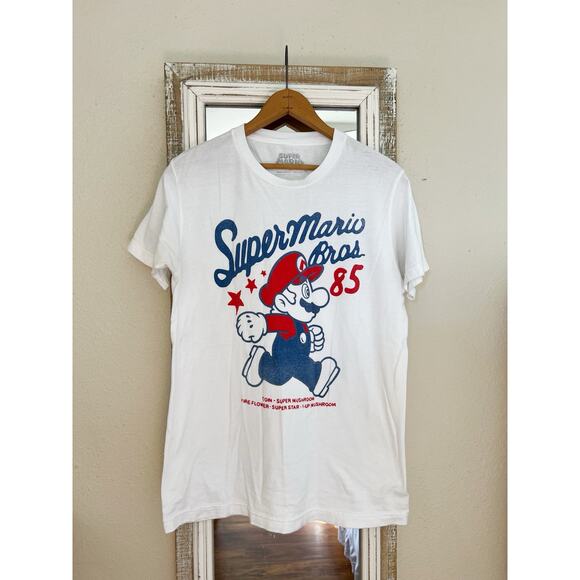 Nintendo Super Mario Bros 85 T-Shirt Small - Picture 1 of 6